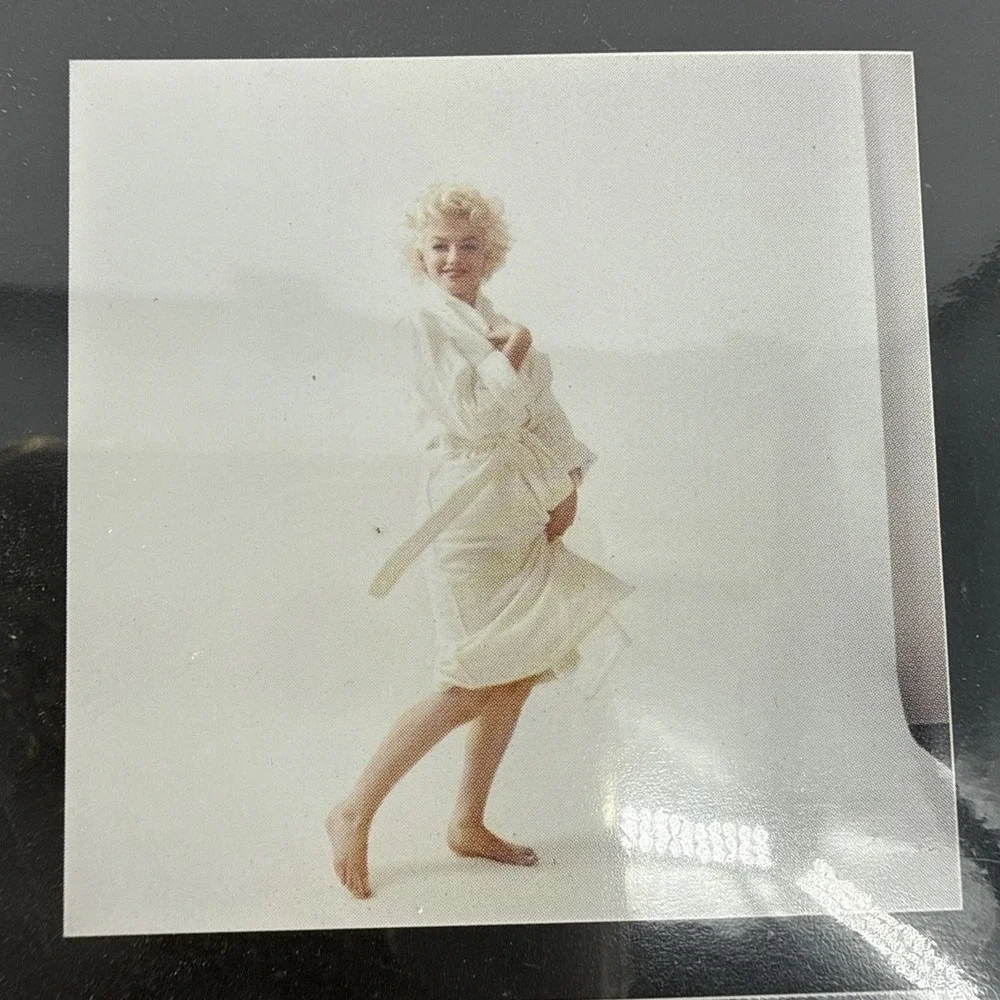 Brand new 2016 16 month Marilyn Monroe calendar still wrapped
